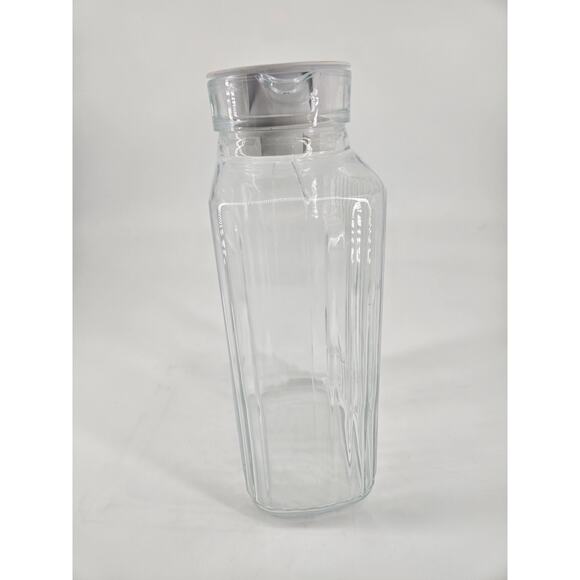 Vintage ARC France Ribbed Glass Pitcher W/ White Lid 2 Qt Retro Refrigerator Jug - Picture 2 of 11